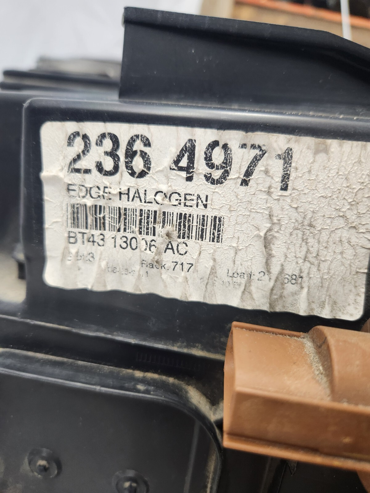2011-2014 Ford Edge Driver Side Halogen Headlight