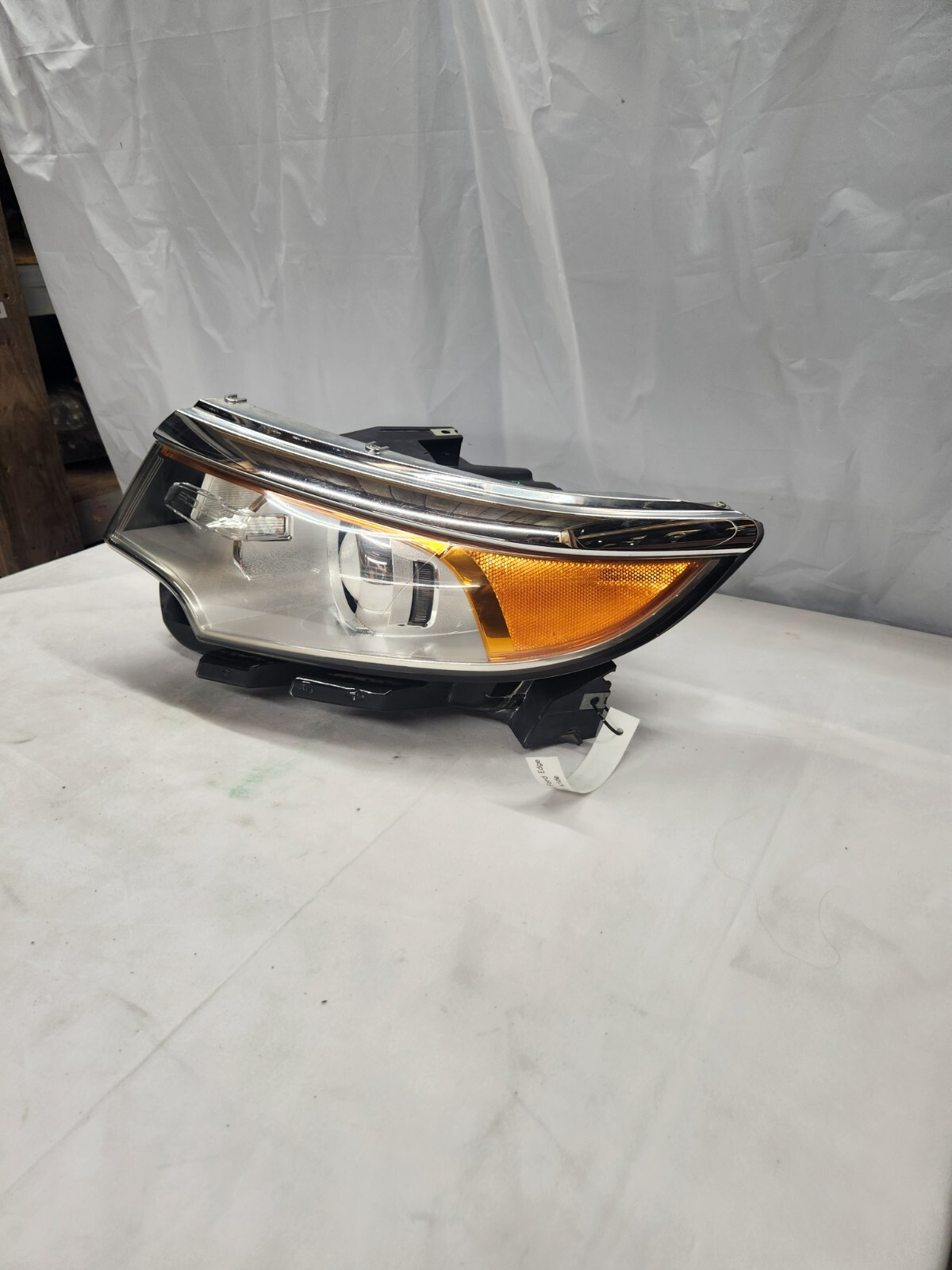 2011-2014 Ford Edge Driver Side Halogen Headlight