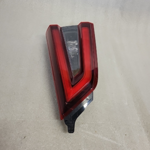 2018 - 2020 Nissan Qashqai Passenger Side Inner Tail Light - Image 5