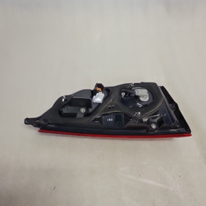 2018 - 2020 Nissan Qashqai Passenger Side Inner Tail Light - Image 9
