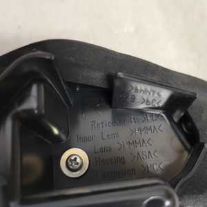 2018 - 2020 Nissan Qashqai Passenger Side Inner Tail Light - Image 11