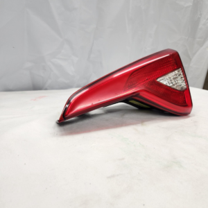2015 - 2017 Hyundai Sonata Passenger Side Inner Tail Light Halogen - Image 2