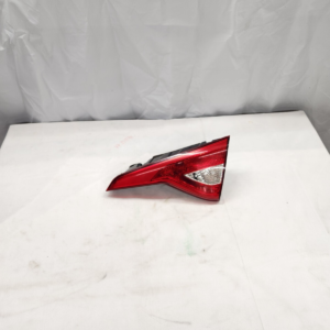 2015 - 2017 Hyundai Sonata Passenger Side Inner Tail Light Halogen - Image 5