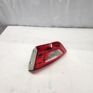 2016 - 2019 Chevrolet Cruze Passenger Side Inner Tail Light - Image 8