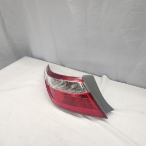 2015 - 2017 Toyota Camry Driver Side Tail Light - Image 6