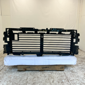 2024-2026 GMC Sierra 2500/3500 Grille Shutter - Image 1