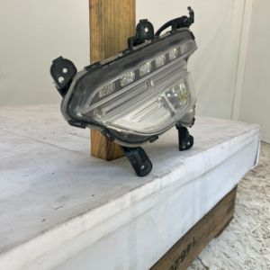 2016-2018 Hyundai Santa Fe Sport Driver Side Fog Light - Image 3