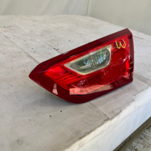 2016-2024 Chevrolet Malibu Passenger Side Tail Light - Image 4