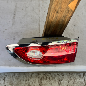 2008-2012 Buick Enclave Driver Side Tail Light - Image 2