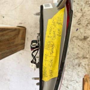 2008-2012 Buick Enclave Driver Side Tail Light - Image 6