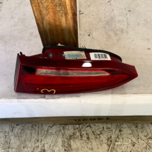2017-2018 Hyundai Santa Fe Sport Passenger Side Inner Tail Light - Image 2