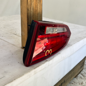 2017-2018 Hyundai Santa Fe Sport Passenger Side Inner Tail Light - Image 3