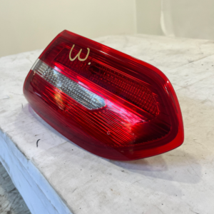 2015-2018 Ford Focus Passenger Side Inner Taillight - Image 4