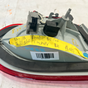 2015-2018 Ford Focus Passenger Side Inner Taillight - Image 8