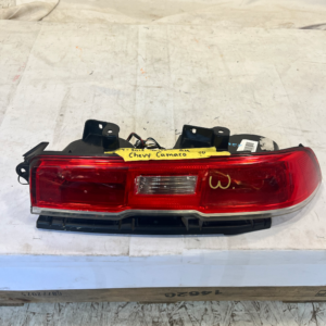 2014-2015 Chevrolet Camaro Passenger Side Tail Light - Image 2
