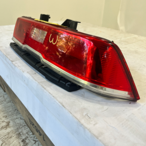 2014-2015 Chevrolet Camaro Passenger Side Tail Light - Image 4