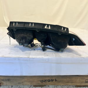 2014-2015 Chevrolet Camaro Passenger Side Tail Light - Image 5