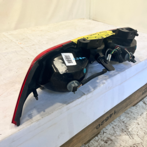2014-2015 Chevrolet Camaro Passenger Side Tail Light - Image 9