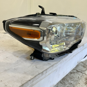 2016-2023 Toyota Tacoma Headlight Passenger Side - Image 9
