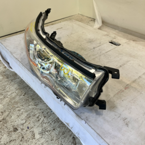 2017-2019 Toyota Highlander Headlight Passenger Side - Image 4
