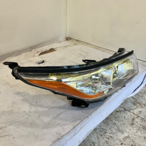 2017-2019 Toyota Highlander Headlight Passenger Side - Image 5