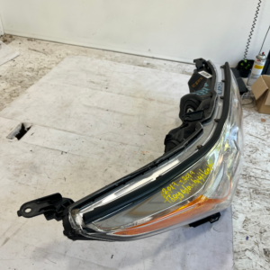 2017-2019 Toyota Highlander Headlight Passenger Side - Image 6