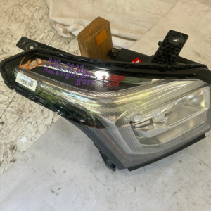 2015-2020 GMC Yukon right Passenger Side HID Xenon Headlight - Image 10