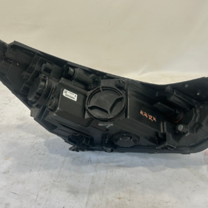 2019-2021 Hyundai Tucson Driver Side Halogen Headlight - Image 9