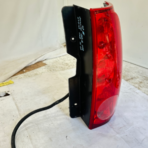 2007-2014 GMC Yukon Passenger Side Taillight - Image 2