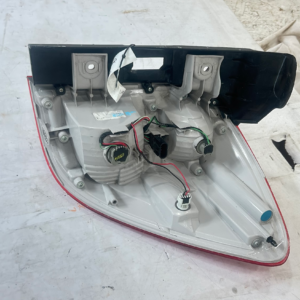 2016-2017 Chevrolet Equinox Driver Side Halogen Taillight - Image 7