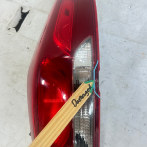2017-2018 Hyundai Elantra Passenger side Taillight - Image 7