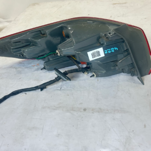 2017-2018 Hyundai Elantra Passenger side Taillight - Image 5