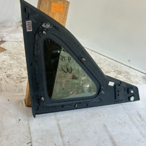 2021-2023 KIA SELTOS REAR RIGHT SIDE QUARTER WINDOW GLASS 87810-Q5320 OEM - Image 1