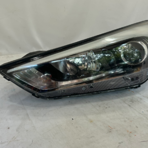 2016-2018 Hyundai Tucson OEM Headlight , Left driver side - Image 11