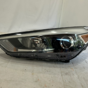 2016-2018 Hyundai Tucson OEM Headlight , Left driver side - Image 2