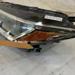 2021 - 2024 Nissan Kicks Left Driver side Headlight Halogen OEM - Image 8