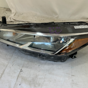 2021 - 2024 Nissan Kicks Left Driver side Headlight Halogen OEM - Image 1