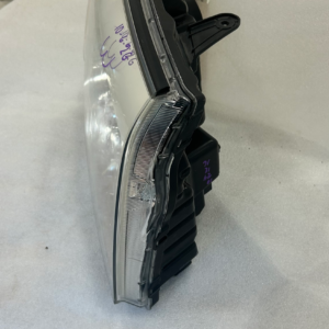 2009-2011 Honda Pilot OEM Headlight , right passenger side - Image 8