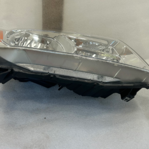 2009-2011 Honda Pilot OEM Headlight , right passenger side - Image 6