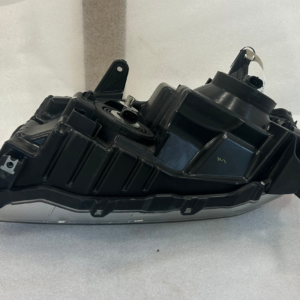 2009-2011 Honda Pilot OEM Headlight , right passenger side - Image 3
