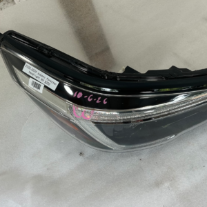 2022-2024 Subaru Forester OEM Headlight , Right Passenger Side - Image 9