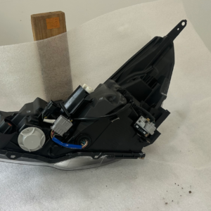 2022-2024 Subaru Forester OEM Headlight , Right Passenger Side - Image 6