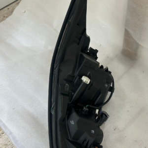 2022-2024 Subaru Forester OEM Headlight , Right Passenger Side - Image 3