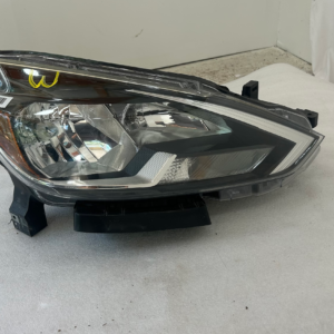 2016-2018 Nissan Sentra OEM halogen headlight ,Right Passenger side - Image 8