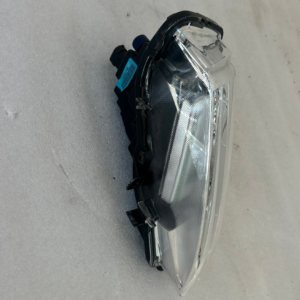 2015-2019 LAND ROVER DISCOVERY SPORT RIGHT Passenger Side FOG LIGHT LAMP - Image 6