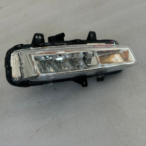 2015-2019 LAND ROVER DISCOVERY SPORT RIGHT Passenger Side FOG LIGHT LAMP - Image 3